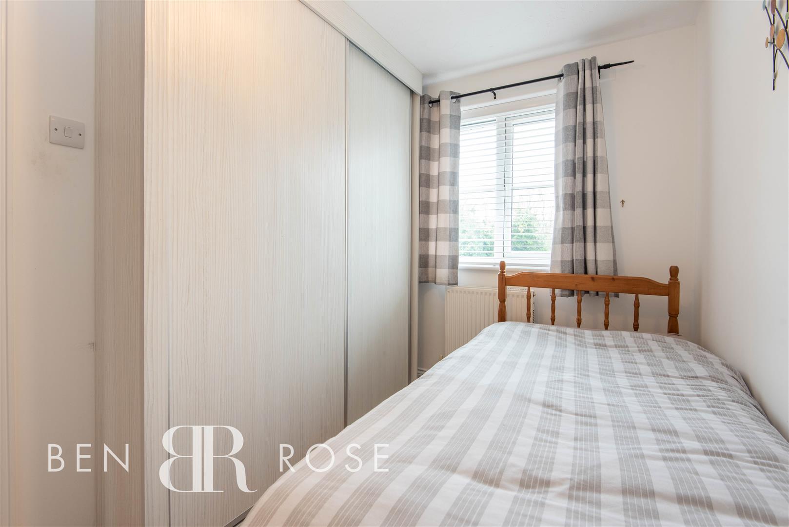 Endeavour Close, Ashton-On-Ribble, Preston
